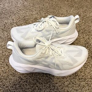 Asics Nova Blast 5-Women's size 9.5- White/Piedmont Grey